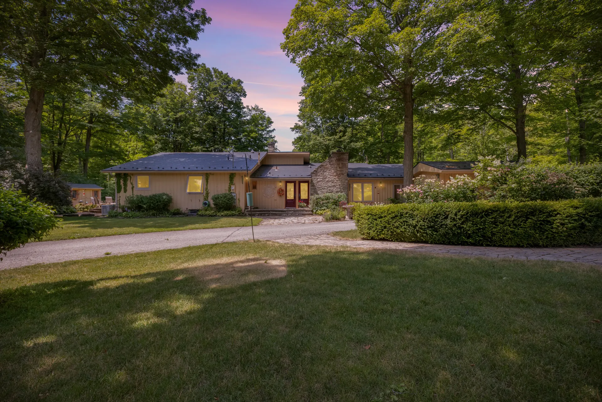 Digital twilight exterior of a Heritage Road property photographed by RCG Canada