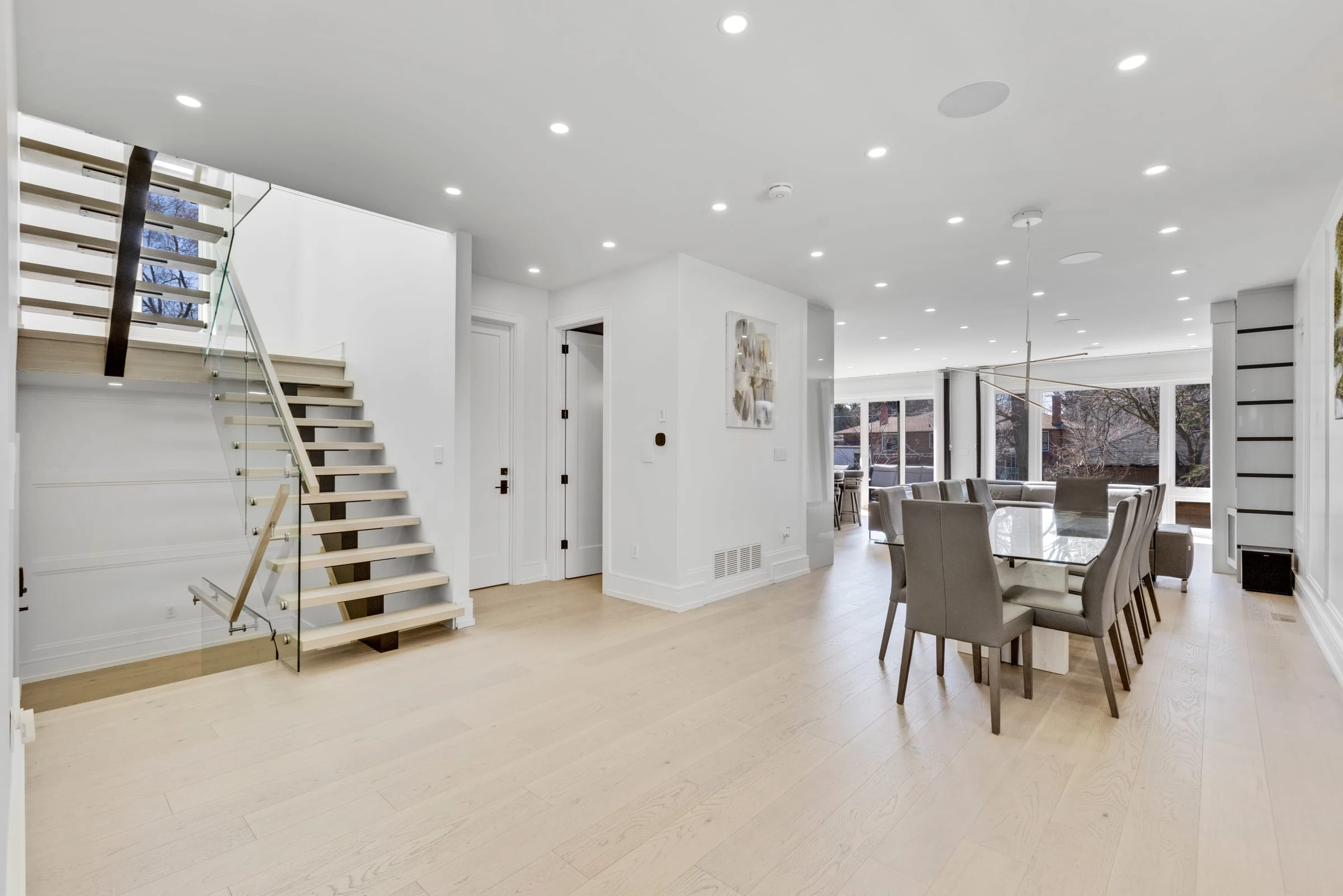 Professionally lit interior of a Mississauga listing, windows and room detail held in the same frame